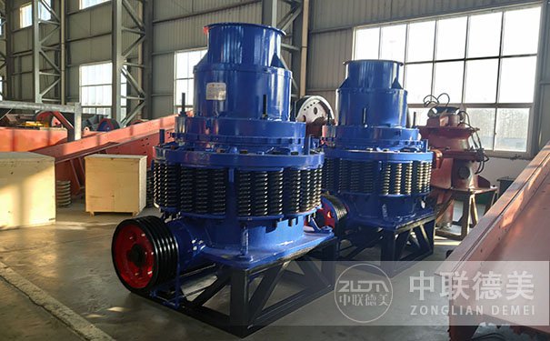 福建液壓圓錐破碎機現場(chǎng)視頻圖片