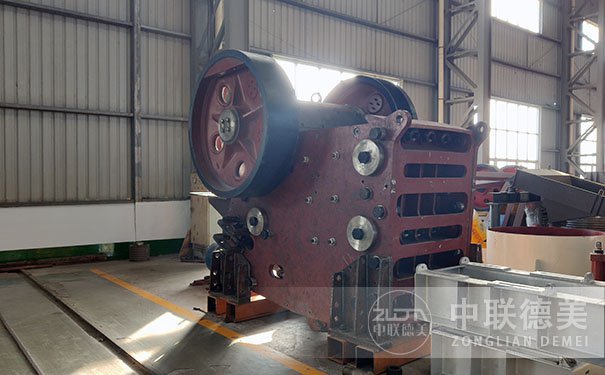 沖擊式破碎機多少錢(qián)一臺？