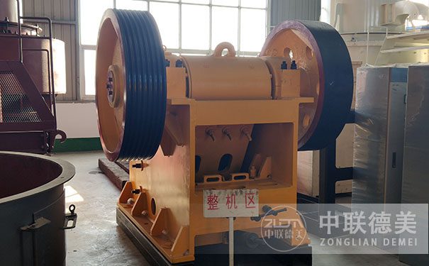 什么是細顎式破碎機？