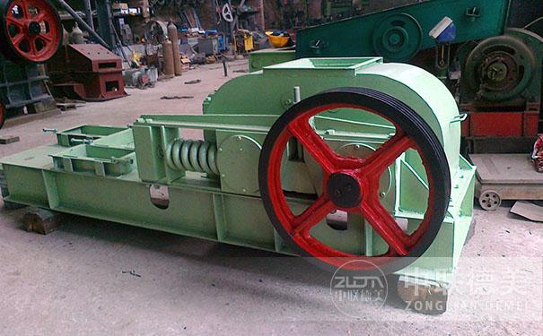 動(dòng)液壓對輥破碎機